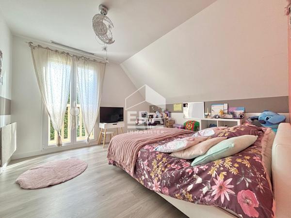 A vendre très belle maison de 210m² utiles sur un beau jardin de 883m² !