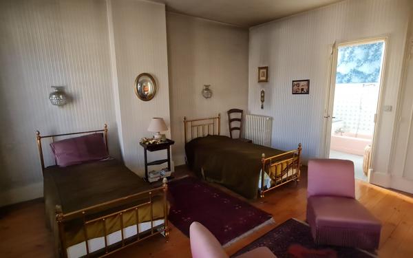 Maison à vendre    7 pièces •  Agen