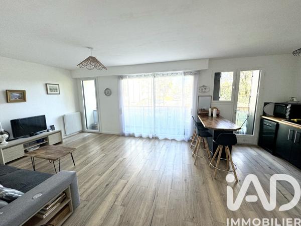 Location appartement 3 pièces 71 m² Billère