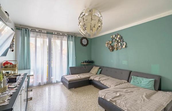 Appartement
         3 pièces
        - 60 m² Exclusivité 122 000 € *