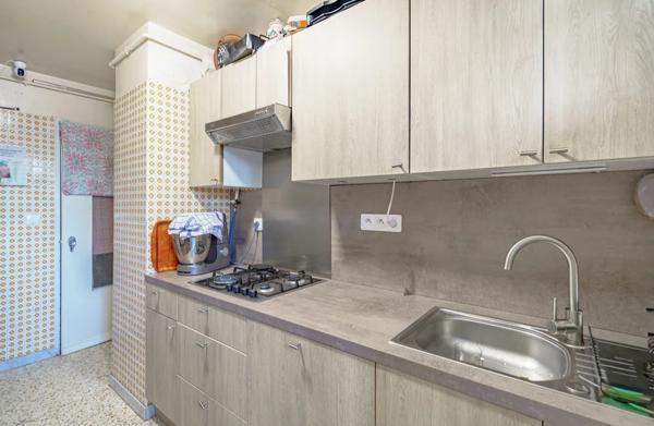 Appartement
         3 pièces
        - 60 m² Exclusivité 122 000 € *