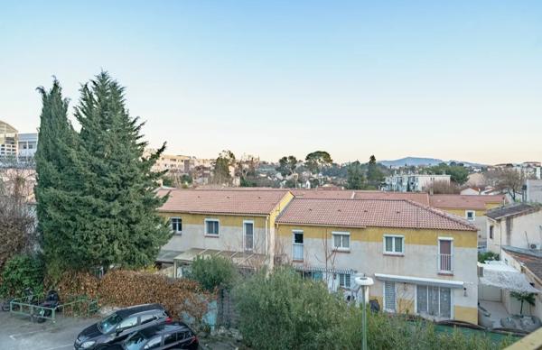 Appartement
         3 pièces
        - 60 m² Exclusivité 122 000 € *