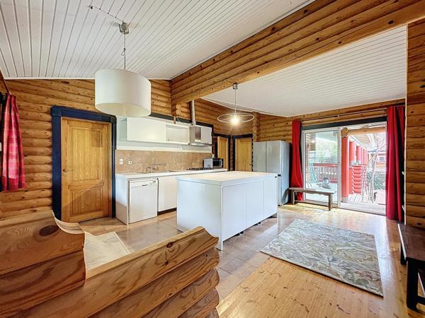 Maison bois 200 m² Gratentour – 3 ch + 1 T2