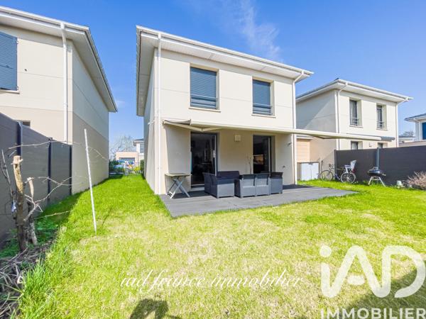 Maison à vendre 6 pièces 100 m² Élancourt