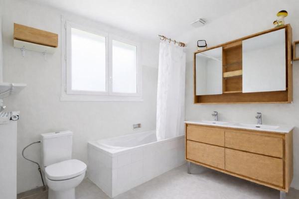 Maison familiale pleine de charme avec fort potentiel d'évolution