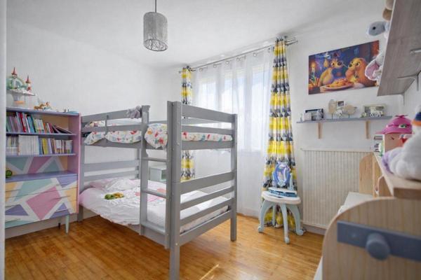 Maison familiale pleine de charme avec fort potentiel d'évolution