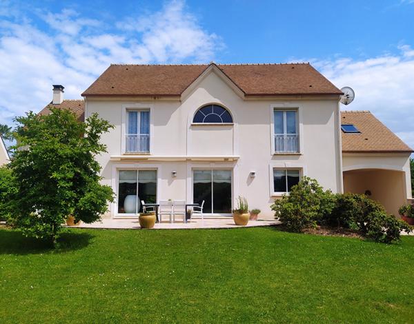 Maison 5 pièce(s) 230 m2