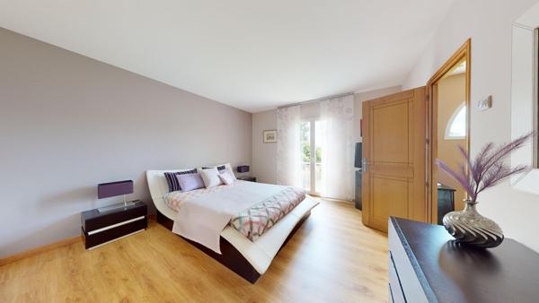 Maison 5 pièce(s) 230 m2