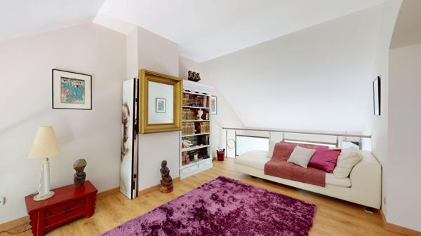 Maison 5 pièce(s) 230 m2