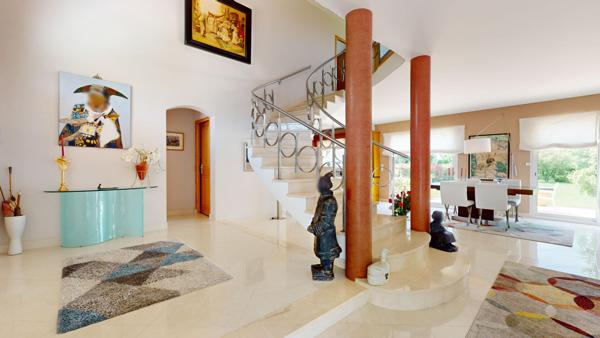 Maison 5 pièce(s) 230 m2