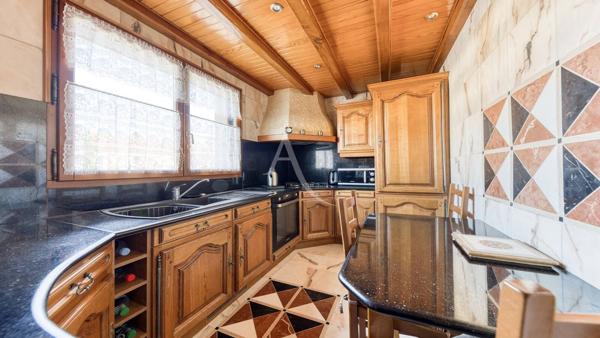 Maison Roissy En Brie 6 pièce(s) 130 m2