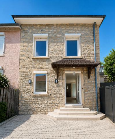 Maison à vendre 4 pièces  (38)