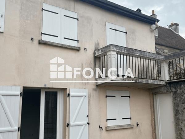 Location Appartement 3 pièces 43.91 m² - 7 PLACE DES MARRONNIERS Blesmes 02400