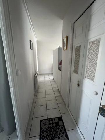 Vente                                                      Appartement
                        
                     3 pièces                      66 m2                     à Perpignan