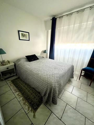 Vente                                                      Appartement
                        
                     3 pièces                      66 m2                     à Perpignan