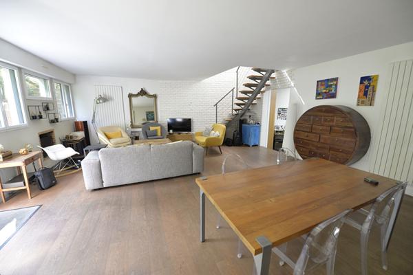 49100 ANGERS MAISON D'ARCHITECTE - 3CH - JARDIN - QUARTIER SAINT ANTOINE
