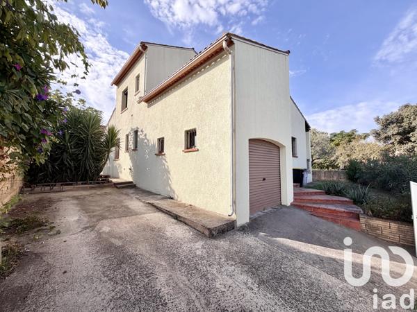 Location maison 5 pièces 122 m² Caissargues