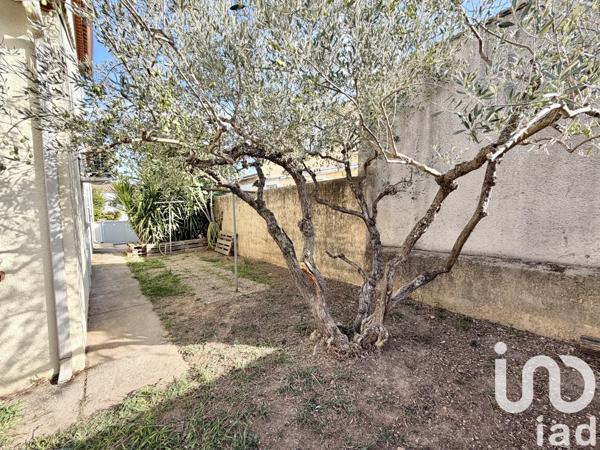 Location maison 5 pièces 122 m² Caissargues