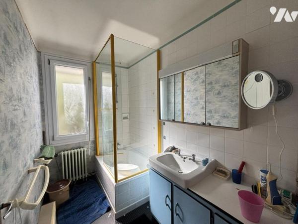 MAISON 3 CHAMBRES A RENOVER