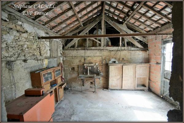 Maison de charme avec piscine à Saint-Nexans, France