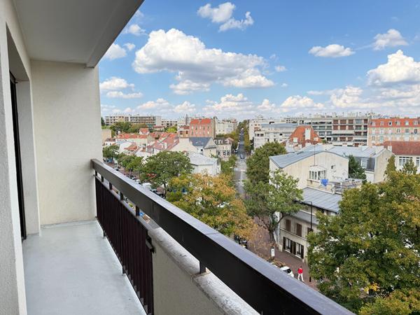 Grand 3 pièces lumineux 72.17m² avec balcon 1790€ CC - RER A -St Maur Créteil