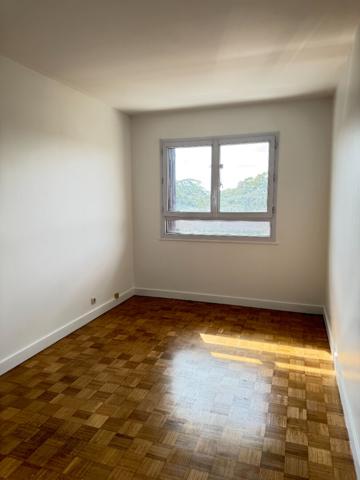 Grand 3 pièces lumineux 72.17m² avec balcon 1790€ CC - RER A -St Maur Créteil