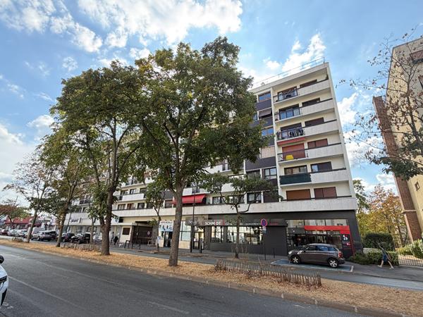 Grand 3 pièces lumineux 72.17m² avec balcon 1790€ CC - RER A -St Maur Créteil