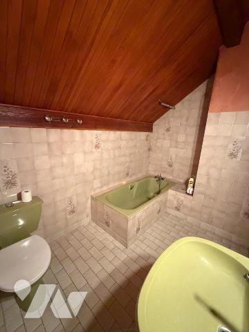Située sur les hauteurs de Culoz, la maison bénéficie d'un environnement calme et verdoyant, au...