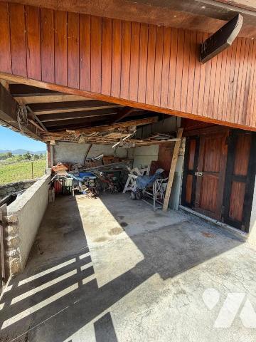 Située sur les hauteurs de Culoz, la maison bénéficie d'un environnement calme et verdoyant, au...