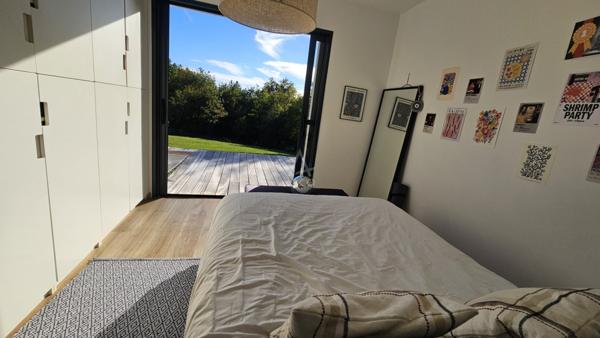 Maison comtemporaine dans un cadre idyllique, calme et verdoyant