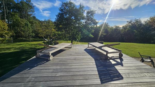 Maison comtemporaine dans un cadre idyllique, calme et verdoyant