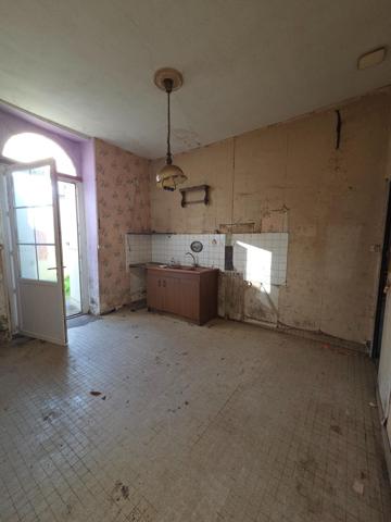 Maison à SAINT-JEAN-D'ANGELY, 17400 - 3 pièces 89m²