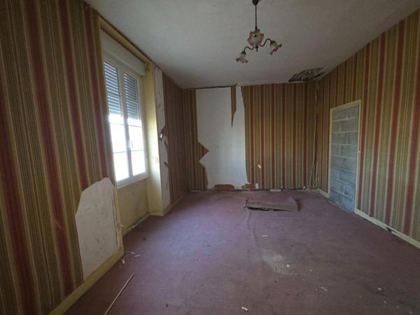 Maison à SAINT-JEAN-D'ANGELY, 17400 - 3 pièces 89m²