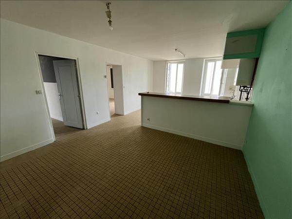 Immeuble à vendre |  Vierzon |  222 m²