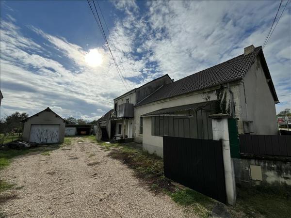 Immeuble à vendre |  Vierzon |  222 m²