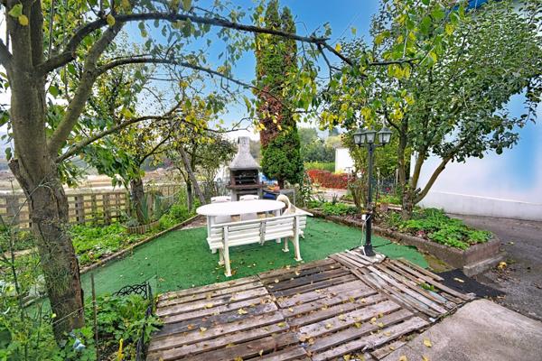 Maison mitoyenne d’un seul côté à Mont-Saint-Martin – 70 m² + garage aménagé en appartement