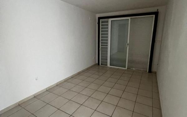Appartement à vendre    3 pièces •  Sinnamary