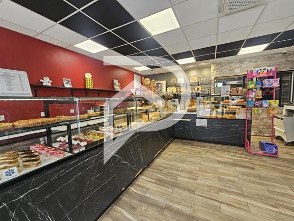 Local commercial 283.83 m2
