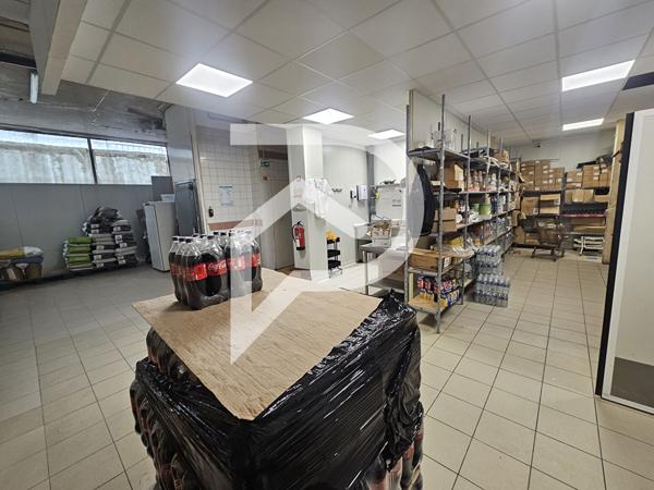 Local commercial 283.83 m2