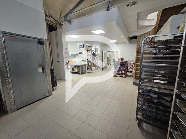 Local commercial 283.83 m2