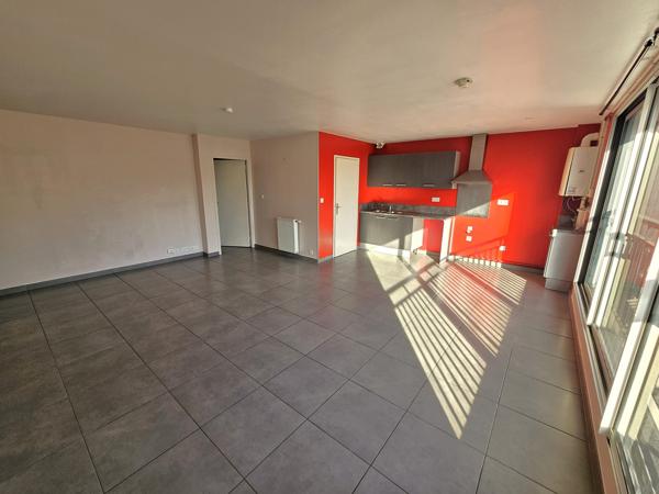 BORDEAUX BARRIÈRE JUDAÏQUE : APPARTEMENT T3 AVEC PARKINGS