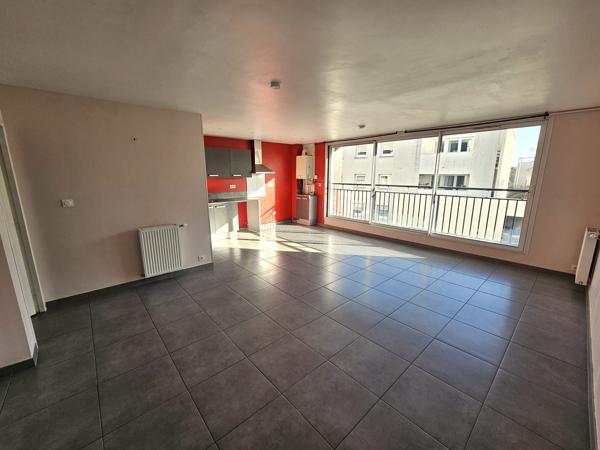 BORDEAUX BARRIÈRE JUDAÏQUE : APPARTEMENT T3 AVEC PARKINGS
