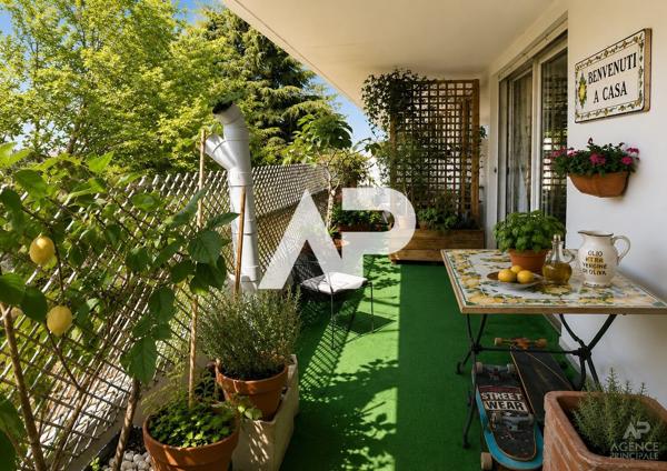 Appartement Rueil Malmaison 4 pièce(s) 107.87 m2 570 000 € **  - Référence  19872