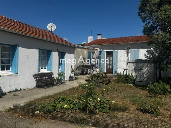 Maison à DOLUS-D'OLERON, 17550 - 10 pièces 200m²