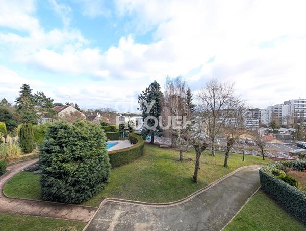 SAINT GERMAIN EN LAYE 2 PIECES 46m2