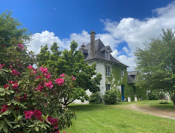 Maison de maître et sa dépendance Vigeois