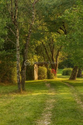 Terrain de loisirs de 10 885 m²