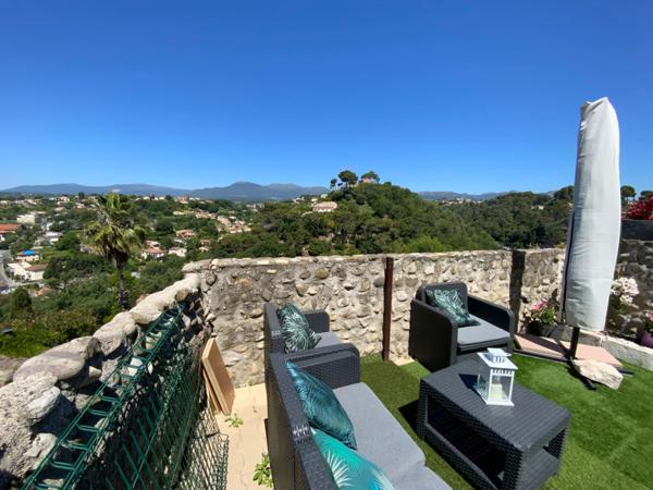 Maison à vendre 4 pièces haut de CAGNES SUR MER (06)