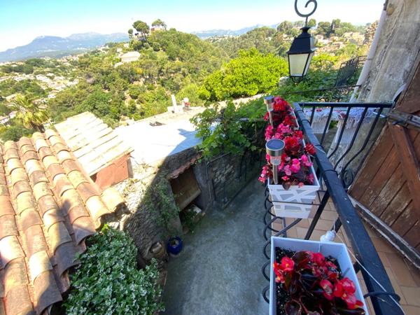 Maison à vendre 4 pièces haut de CAGNES SUR MER (06)