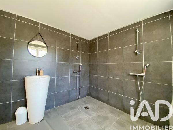 Maison à vendre 9 pièces 230 m² Carpentras